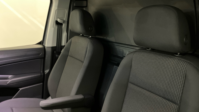 Volkswagen Caddy Cargo C20 Diesel 2.0 TDI 102PS Commerce Plus Van [Tech Pack]